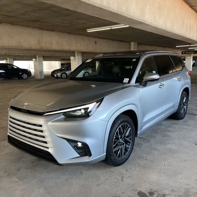 2025 Lexus TX 350 Premium