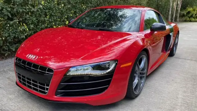 2010 Audi R8 5.2 Coupe