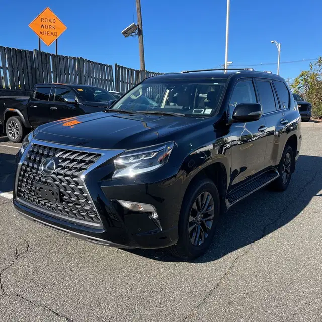 2023 Lexus GX 460 Base