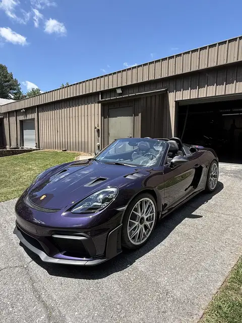 Viola Metallic 2024 Porsche 718 Spyder RS Weissach