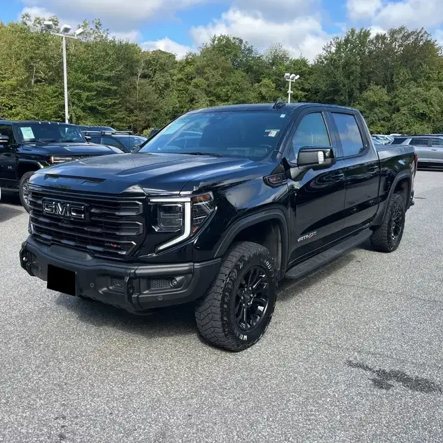 2023 GMC Sierra 1500 AT4X
