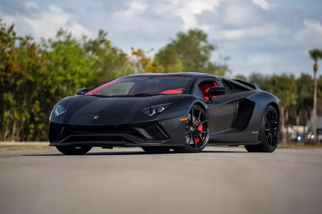 2018 Lamborghini Aventador S Roadster