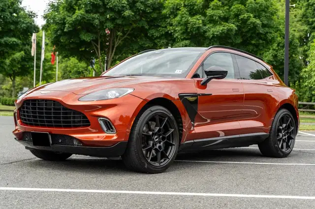 2021 Aston Martin DBX