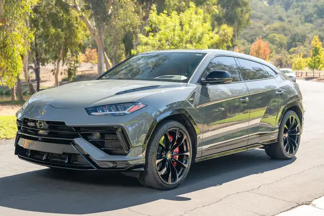 2024 Lamborghini Urus S
