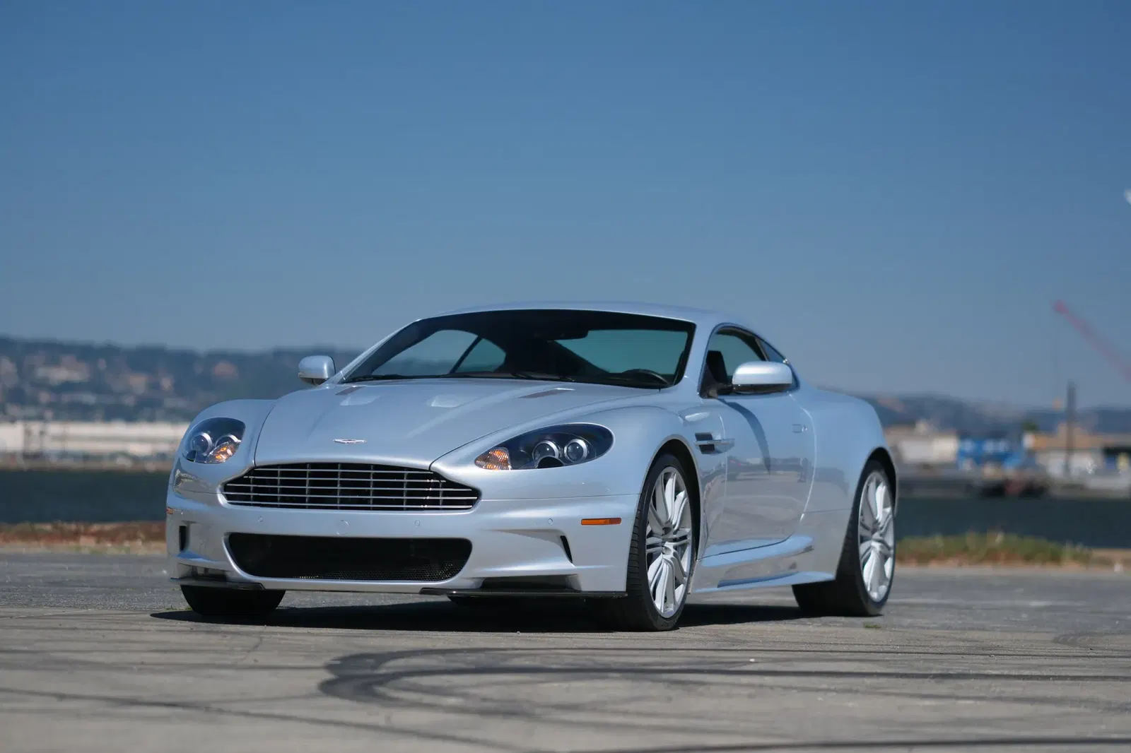 2009 Aston Martin DBS 6-Speed