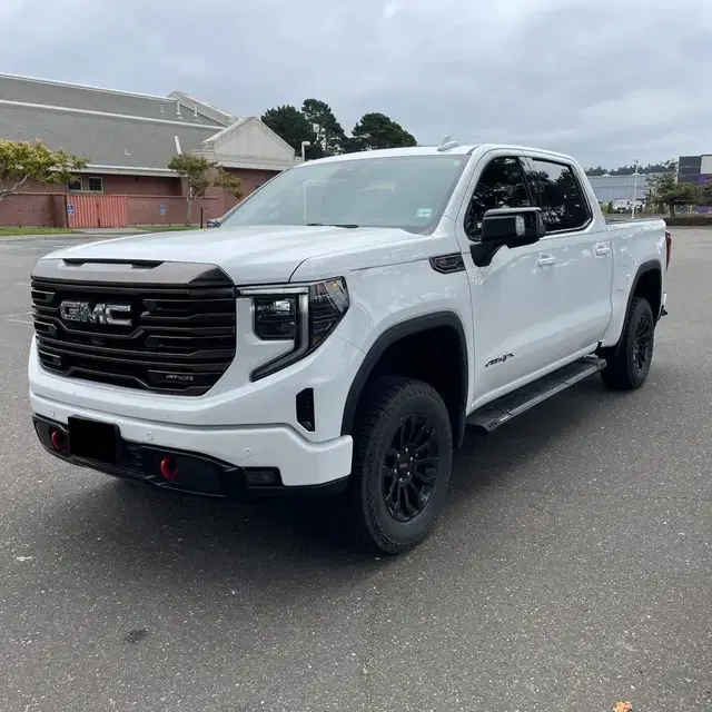 2023 GMC Sierra 1500 AT4X