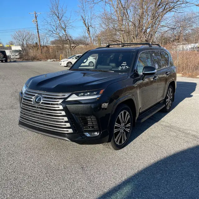 2024 Lexus LX 600 Luxury