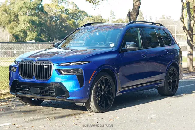 2023 BMW X7 M60i