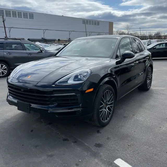 2021 Porsche Cayenne Base