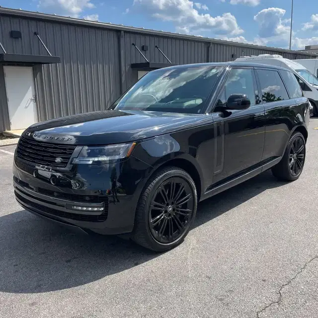 2024 Land Rover Range Rover Autobiography P530