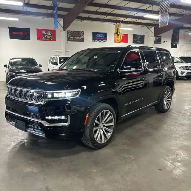 2023 Jeep Grand Wagoneer Series II